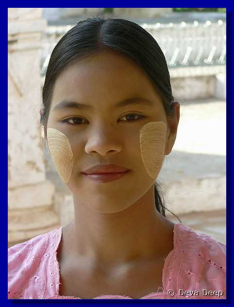 Bagan Shwezigon Paya Girl CU-18
