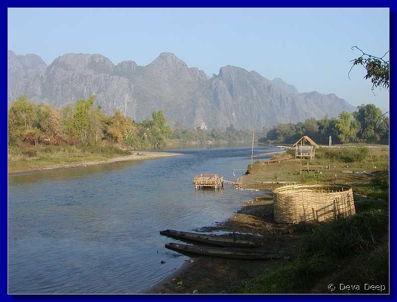Laos Vang Vieng River 40106 0824
