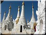 Myanmar Inle lake Taung Tho Kyaung pagodas-iC-11.jpg